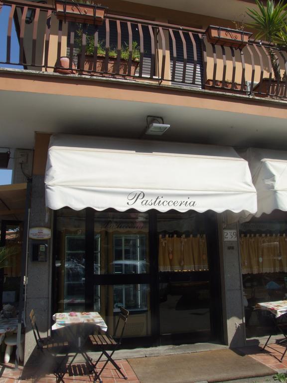 Residenza I Ciclamini Bed & Breakfast Rome Exterior photo